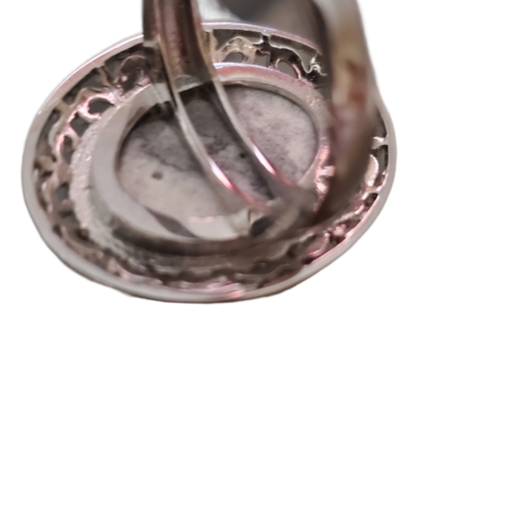 Blue Crystal Ring with Silver Band 8.5 - Picture 4 of 4